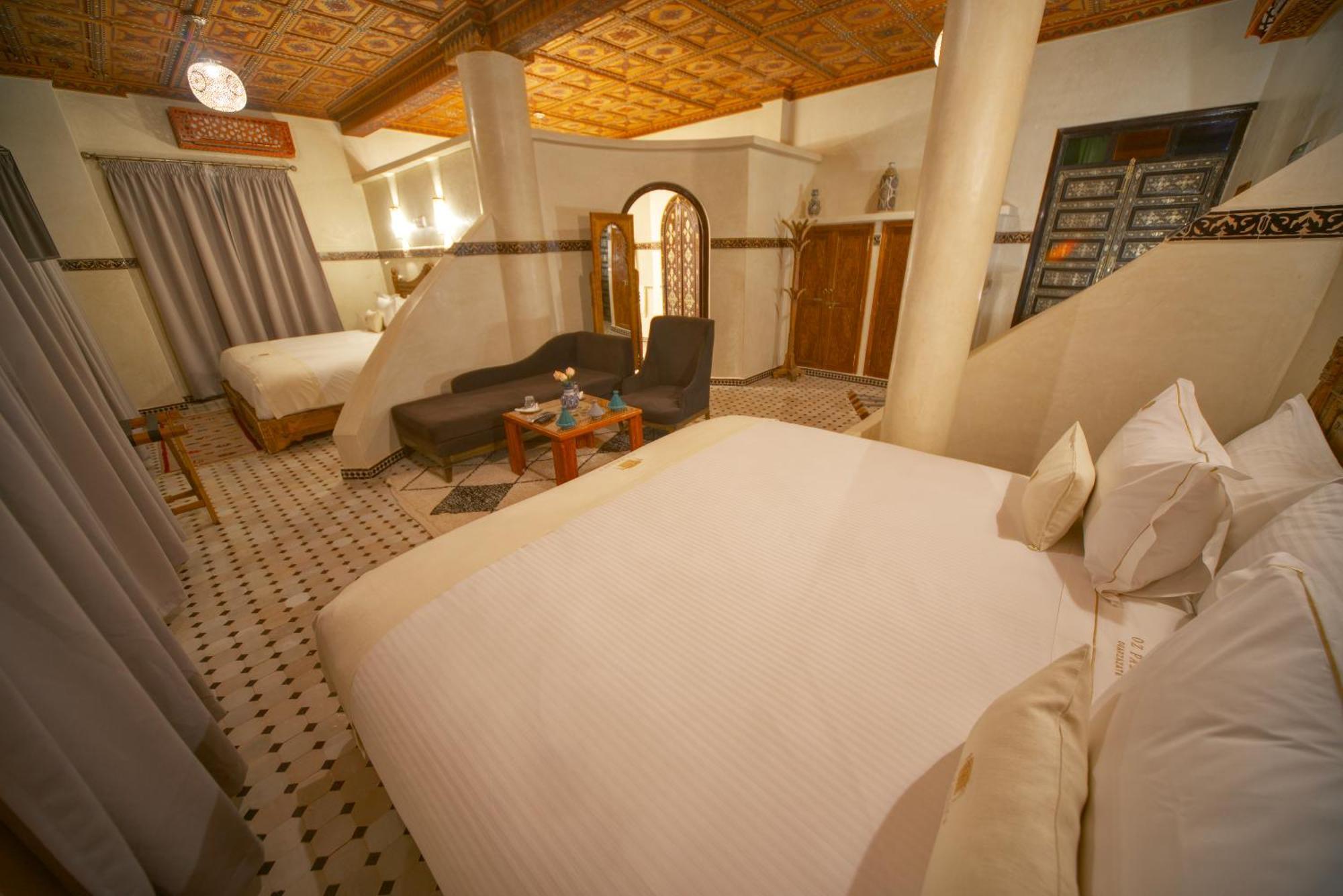 Oz Palace Ouarzazate & Spa Tajda エクステリア 写真